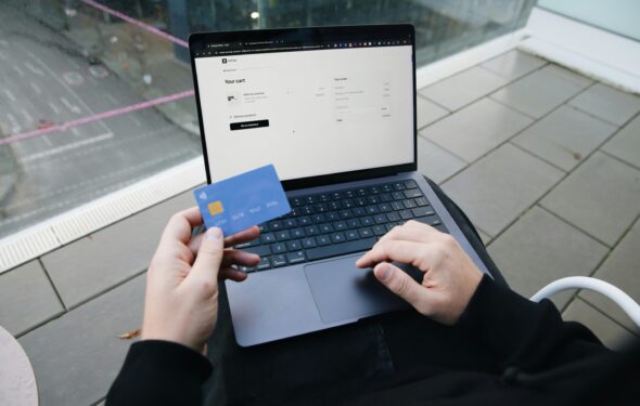 Enterprise ecommerce platform selection — shopify plus vs bigcommerce enterprise
